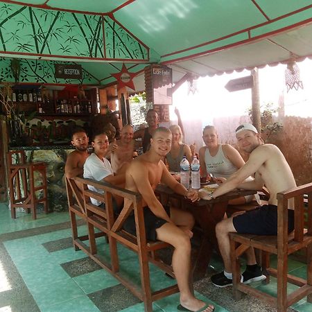 Lucky Bamboo'Bungalows-Resto And Orangutan Jungle Trekking Tours บูกิตลาวัง ภายนอก รูปภาพ